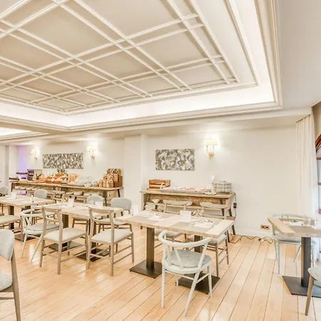 Hotel Sercotel Arenal 3*