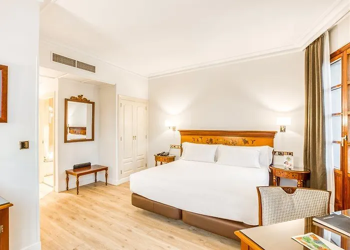 Sercotel Arenal Hotell 3*